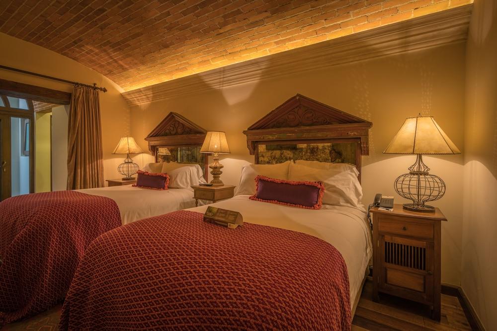 Pensativo House Hotel (Adults Only) Antigua Exterior photo