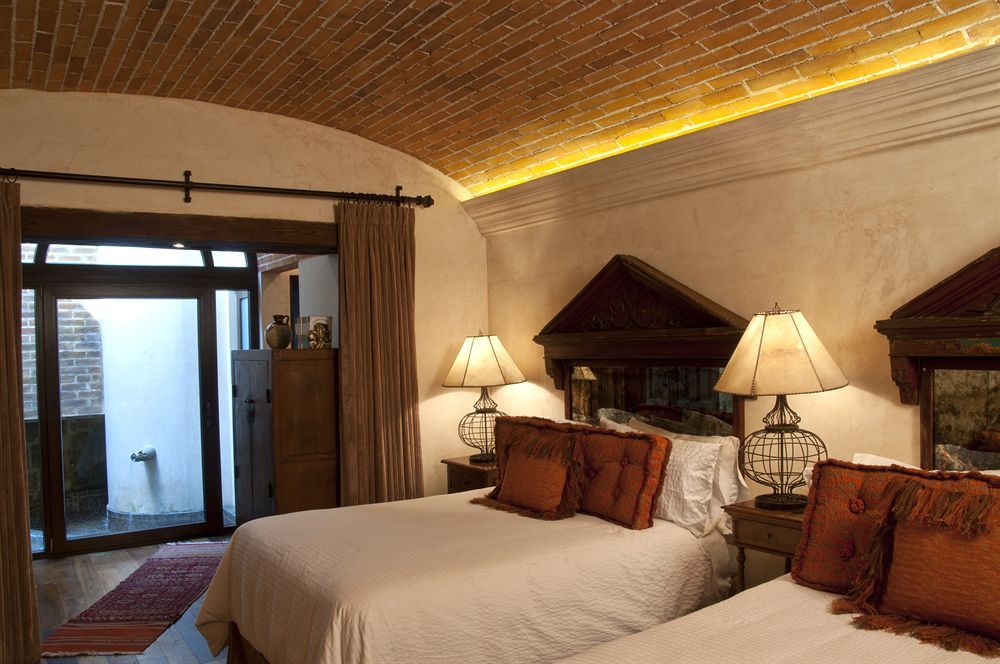 Pensativo House Hotel (Adults Only) Antigua Exterior photo