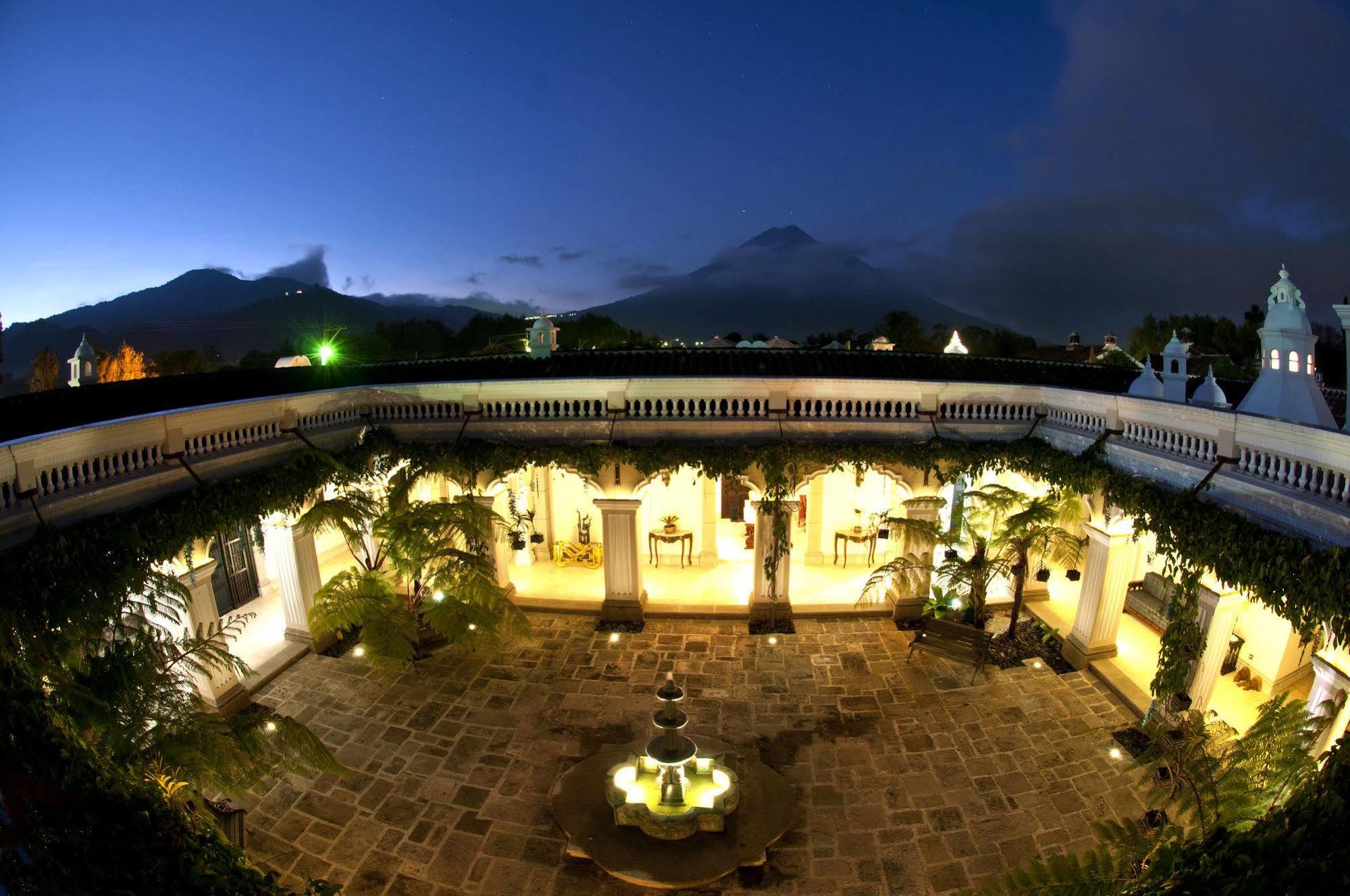 Pensativo House Hotel (Adults Only) Antigua Exterior photo