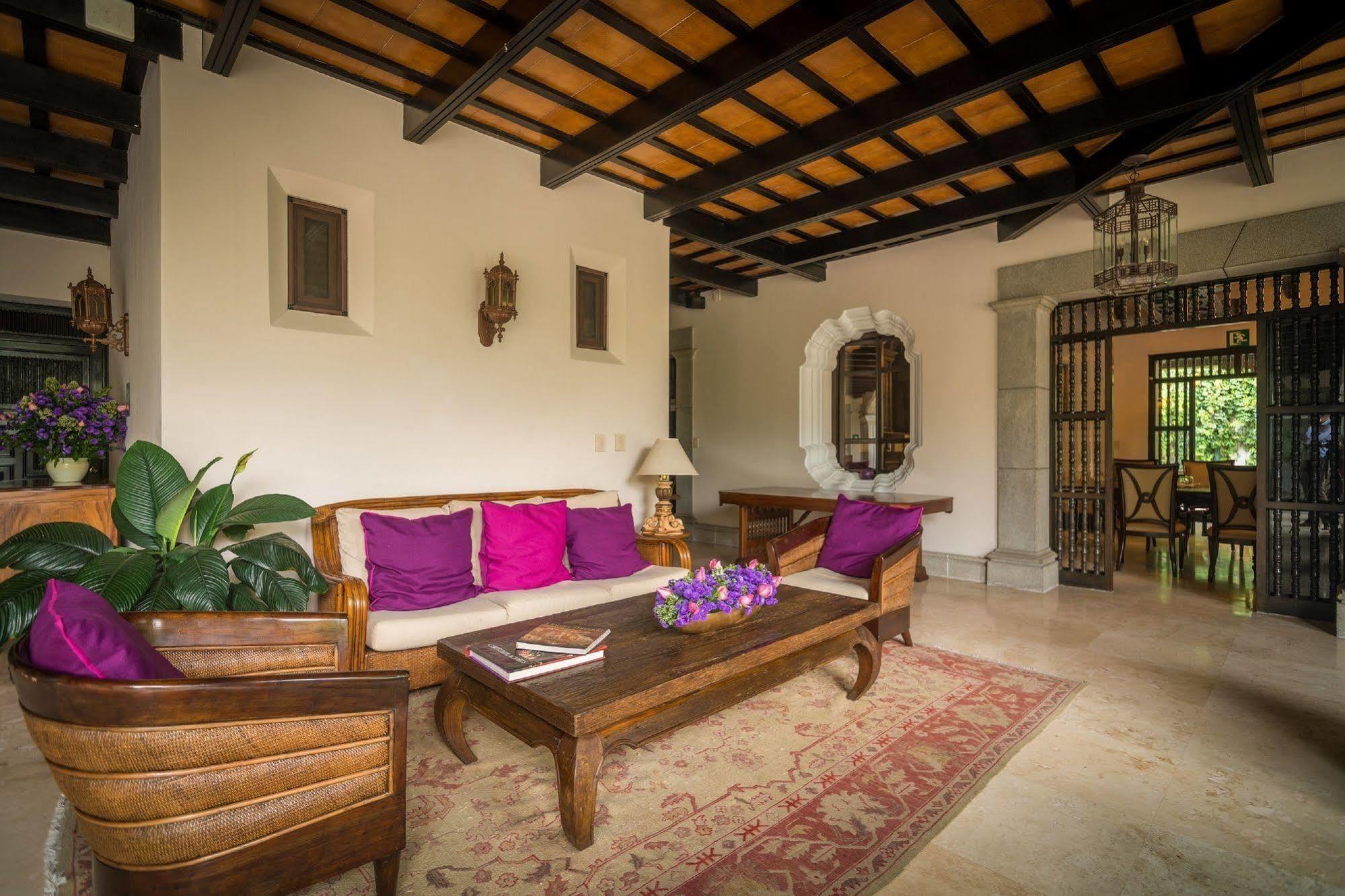 Pensativo House Hotel (Adults Only) Antigua Exterior photo