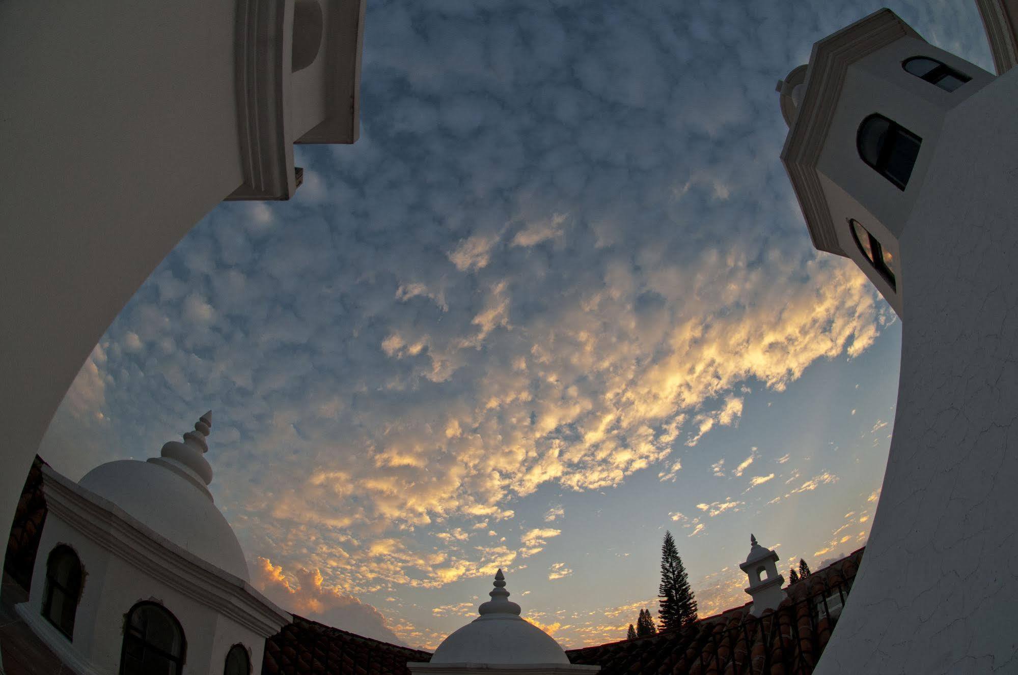 Pensativo House Hotel (Adults Only) Antigua Exterior photo